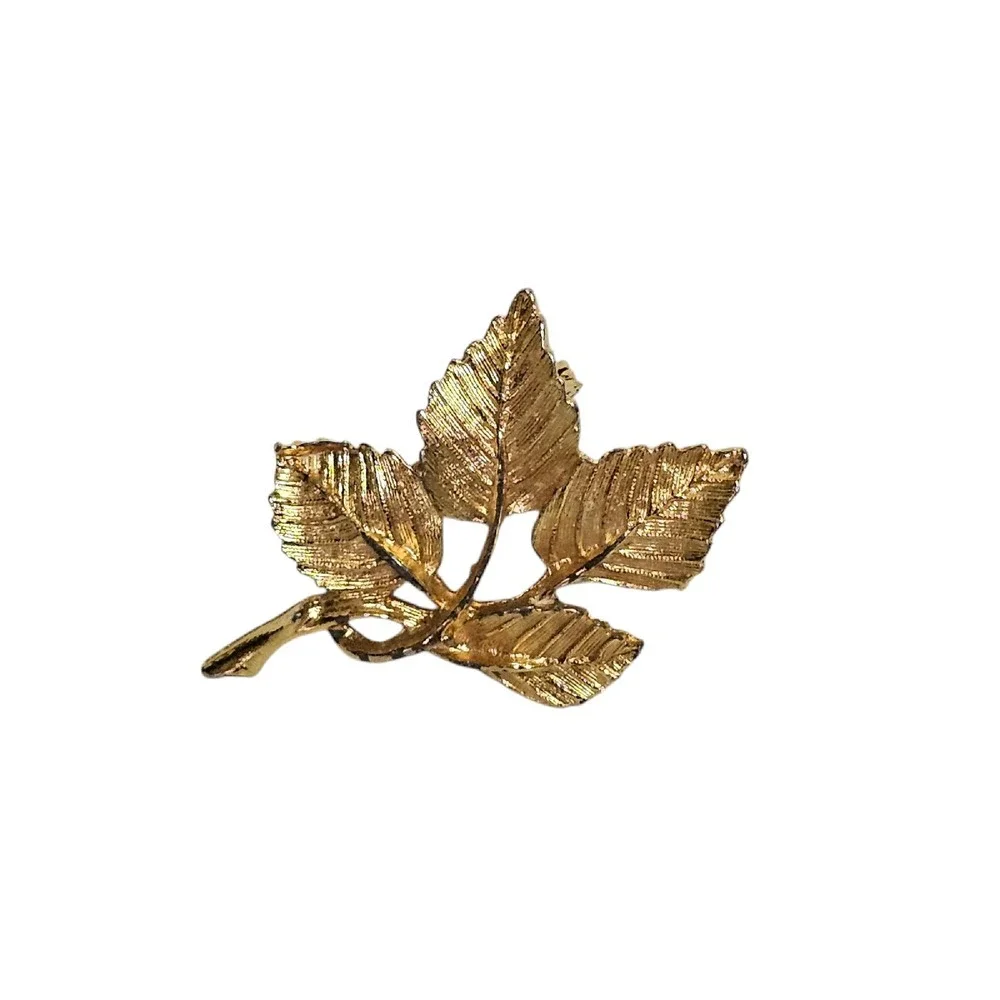 OFA Gold Leaf Brooch Pin Vintage Textured Maple Leaf Statement Jewelry‎